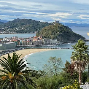 Usandizaga Apartment, Second Line Beach, Free Parking San Sebastian